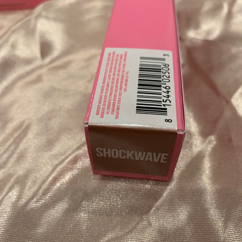 shockwave gloss jeffree star